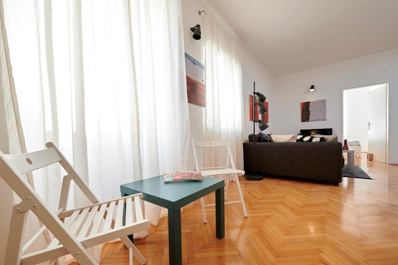 Apartment Tin โตรกีร์ ภายนอก รูปภาพ
