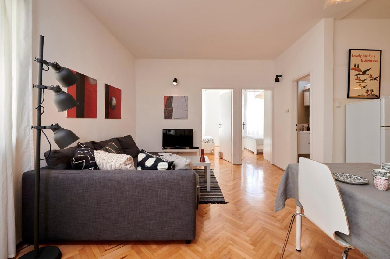 Apartment Tin โตรกีร์ ภายนอก รูปภาพ