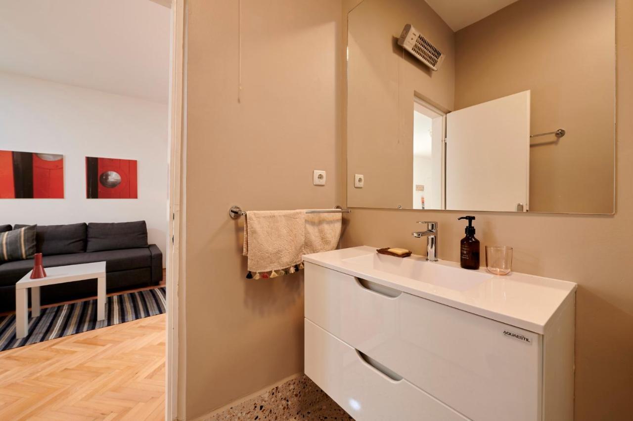 Apartment Tin โตรกีร์ ภายนอก รูปภาพ