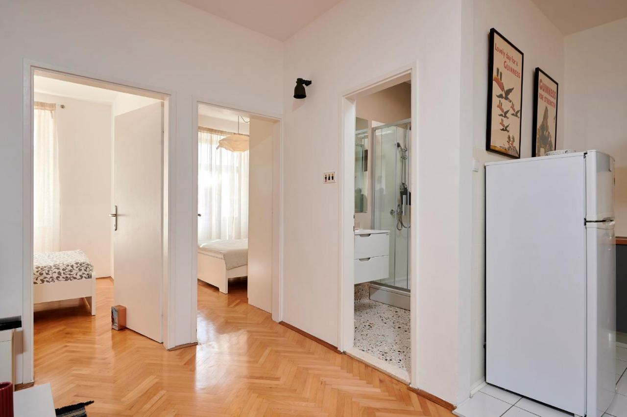 Apartment Tin โตรกีร์ ภายนอก รูปภาพ