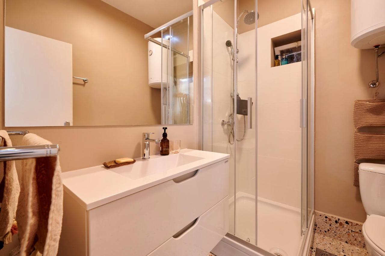 Apartment Tin โตรกีร์ ภายนอก รูปภาพ
